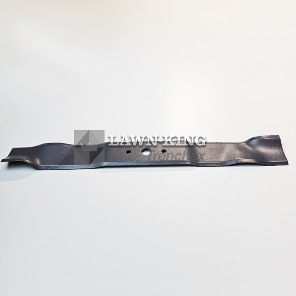 181004381/1: Stiga Group (Atco, Mountfield etc) lawnmower blade set horizontally and flat against a white background.